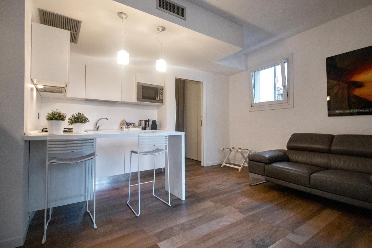 Santo Stefano Raro Rooms Collection Brindisi Exterior photo
