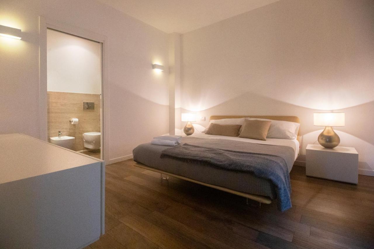 Santo Stefano Raro Rooms Collection Brindisi Exterior photo