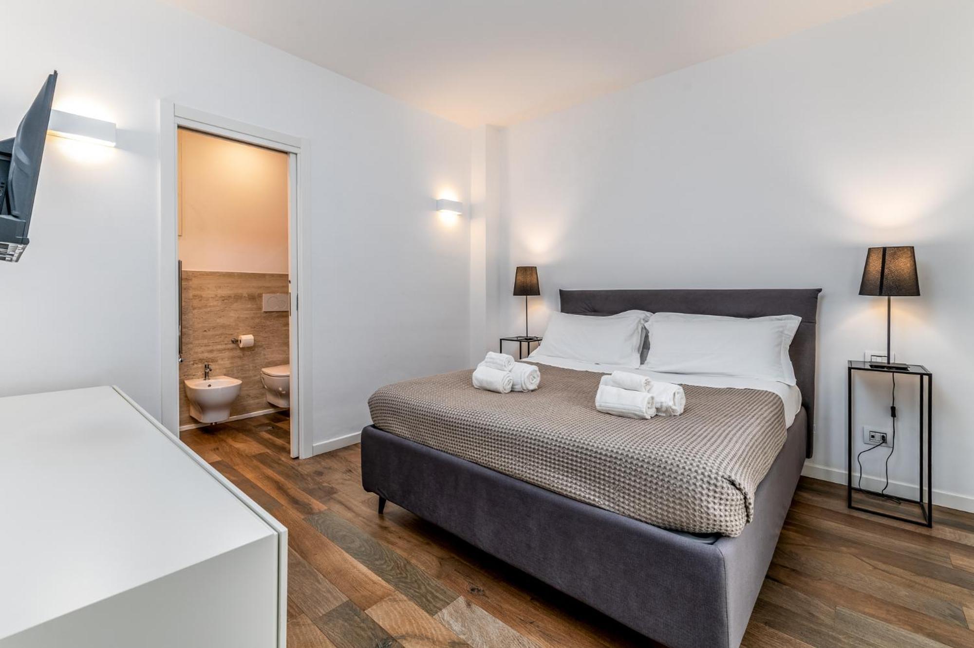 Santo Stefano Raro Rooms Collection Brindisi Exterior photo
